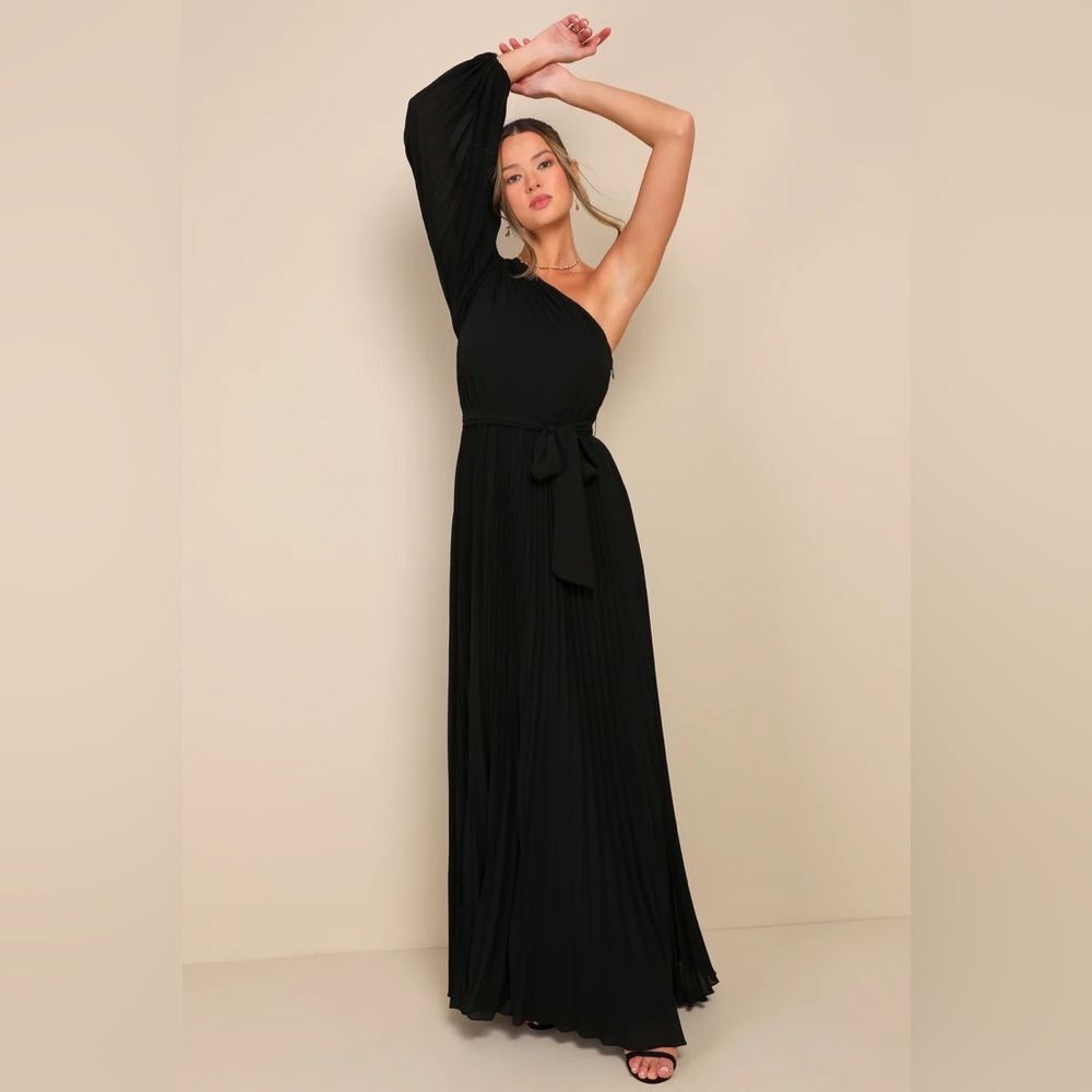 Lulus Divine Charm Black Pleated One-Shoulder Maxi Dress